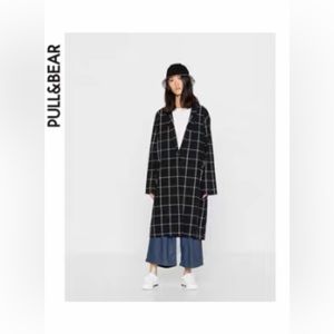 Pull&Bear Women's Black Checkered Coat